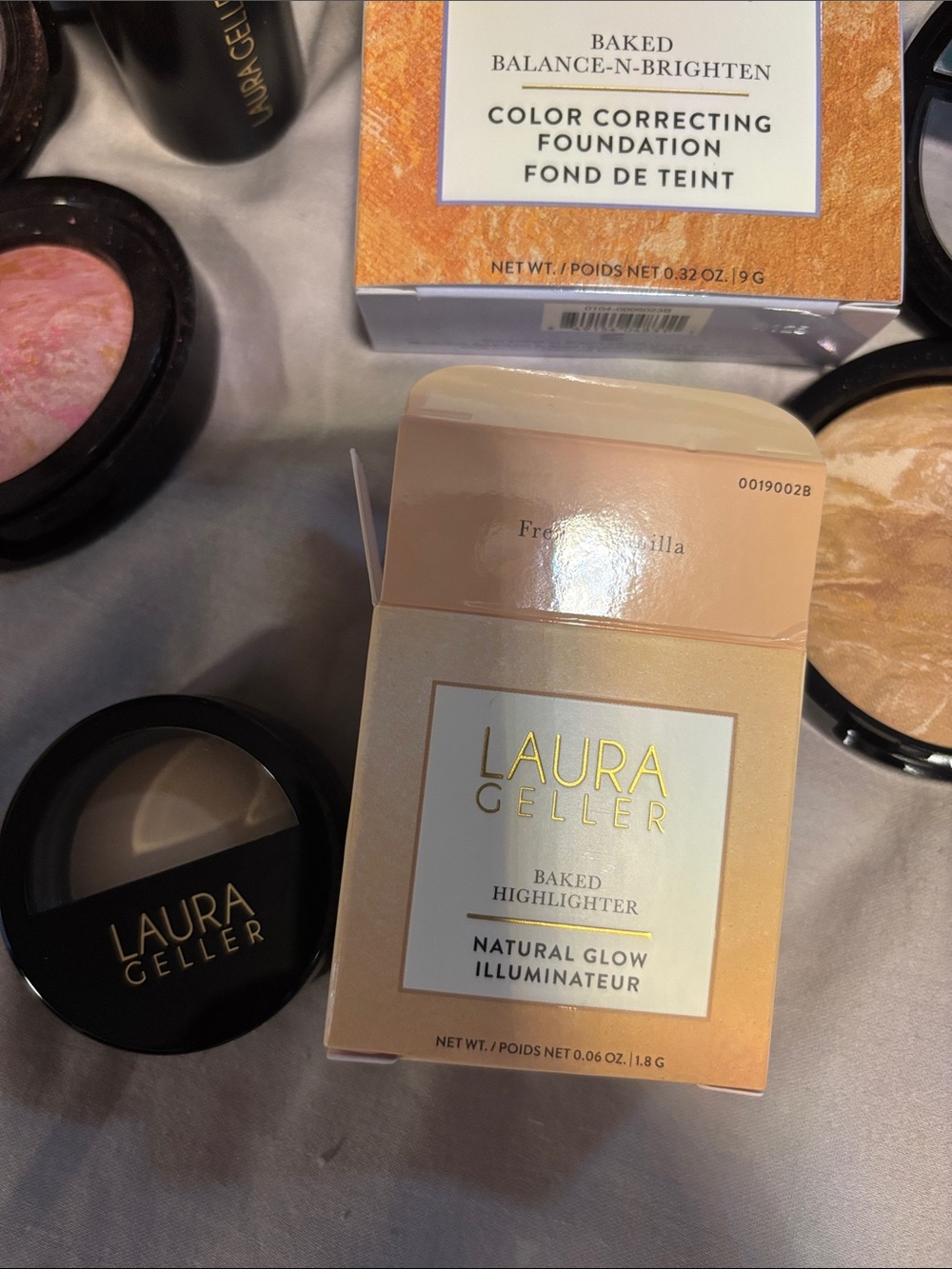 Laura Geller Pink Marbleized Blush & Gold Baked Highlighter 4 pc Set New - Picture 3 of 5